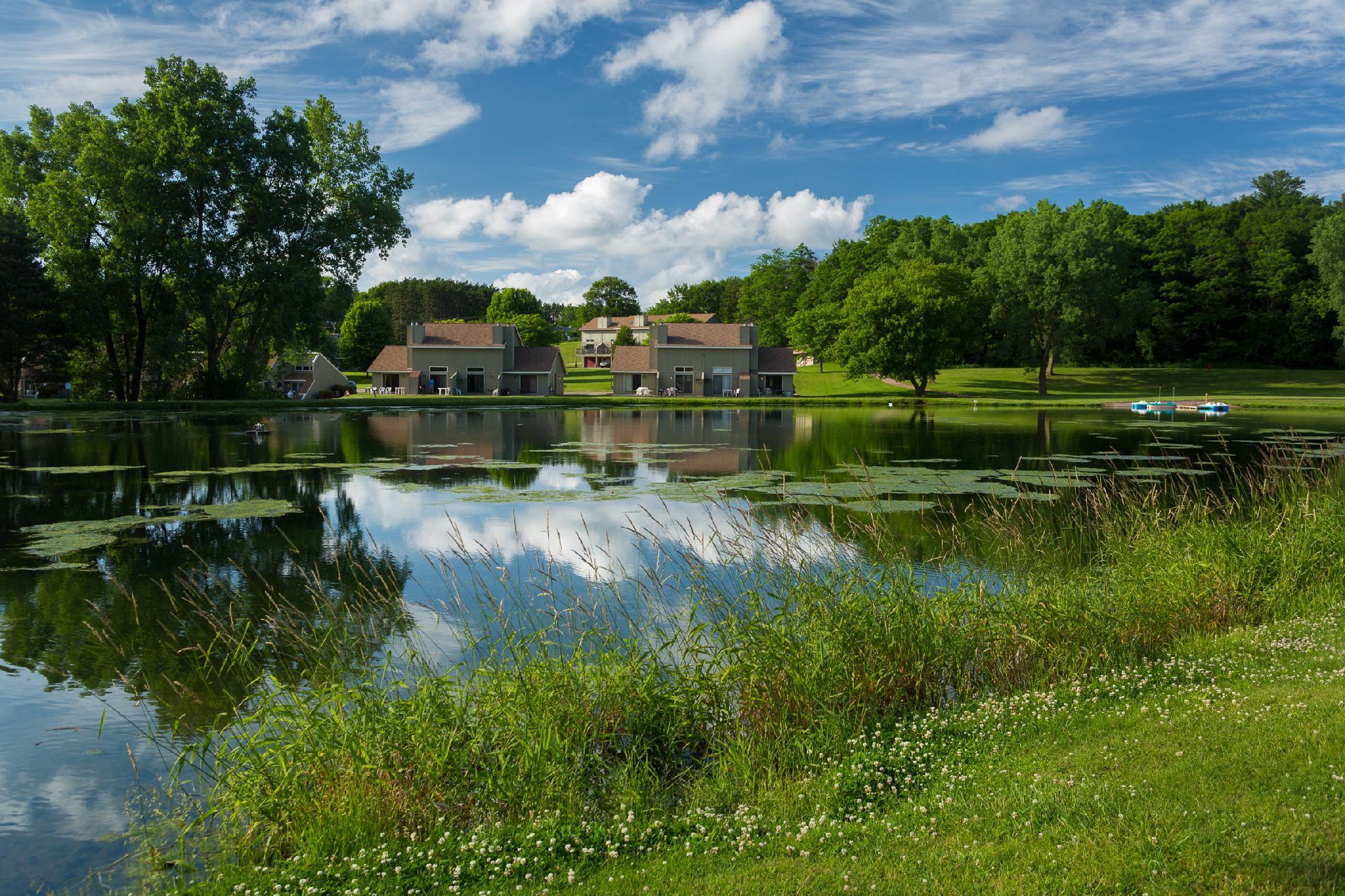 Hotel Tamarack Wisconsin Dells, A Ramada By Wyndham Lake Delton Esterno foto