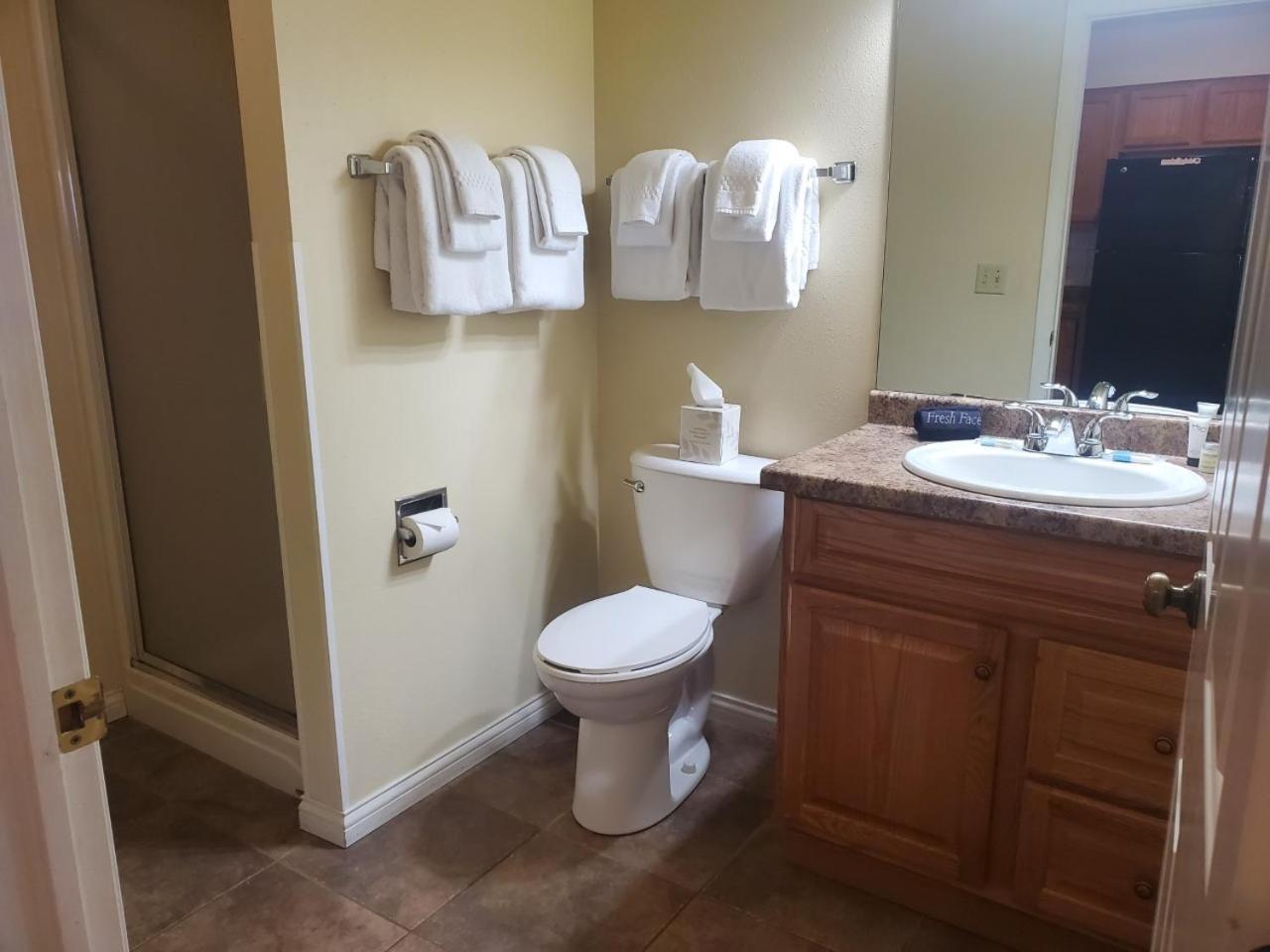 Hotel Tamarack Wisconsin Dells, A Ramada By Wyndham Lake Delton Esterno foto